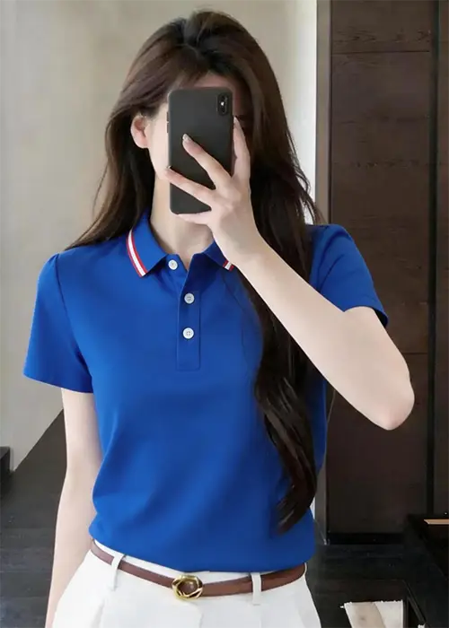 宝蓝色POLO衫